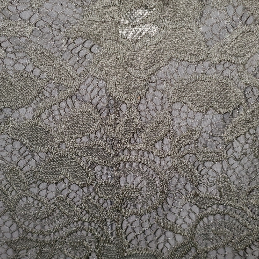 Tiana B. Lace w/lining dress. Above knee. Beige. - Picture 8 of 8